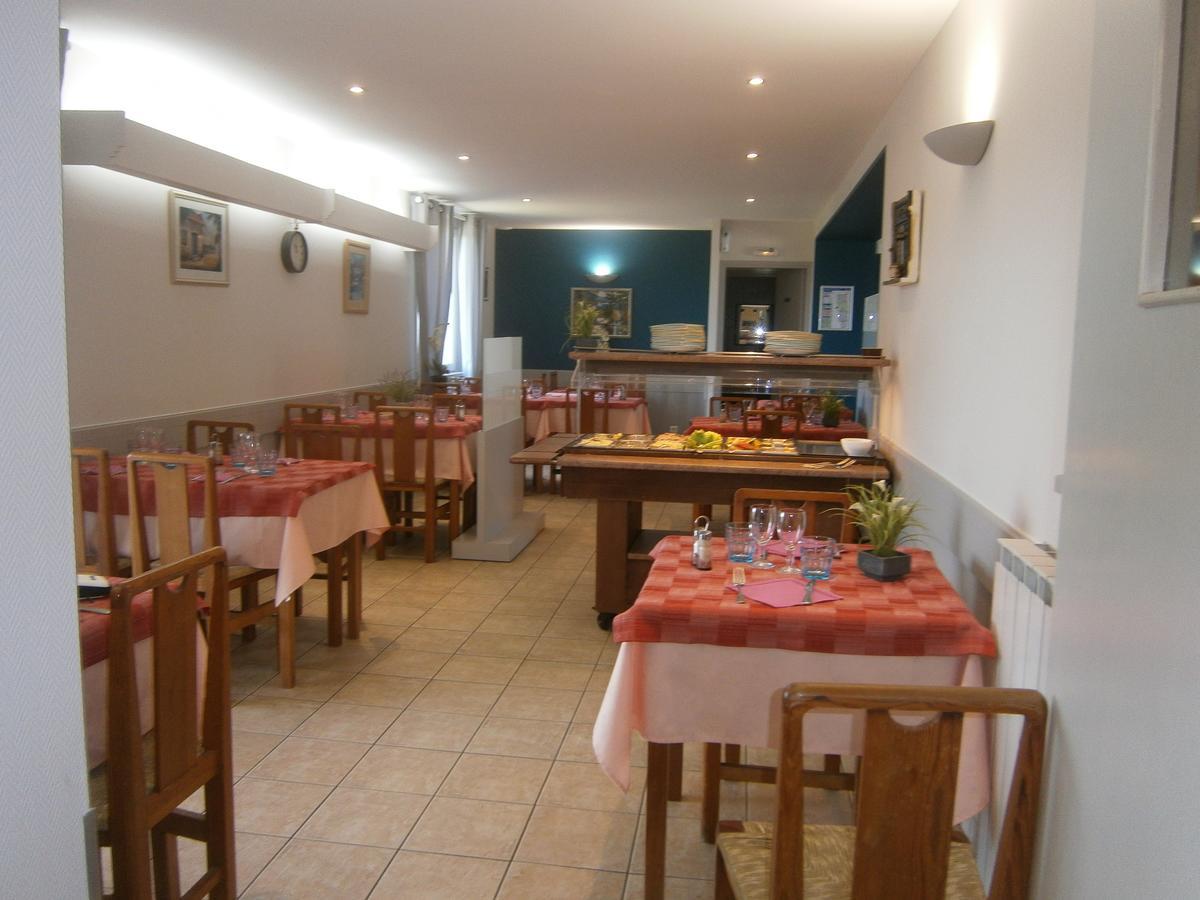 Hotel Restaurant De La Roche Les Sauvages (Rhone) Exterior foto
